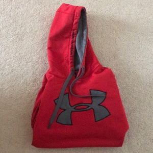 Under Armour Sweatshirt
